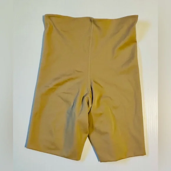 Spanx - Picture 3 of 3